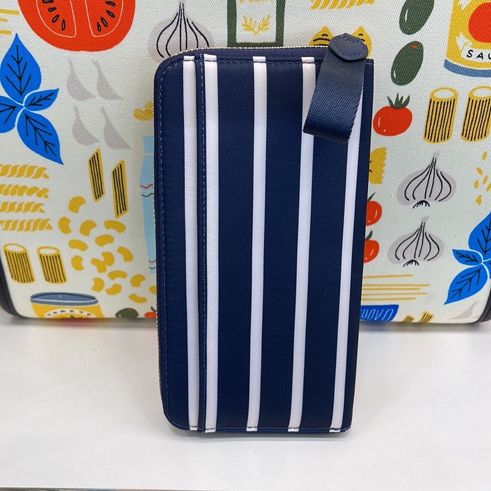 Kate Spade Chelsea Nylon Large Continental Wallet
Color: Parisian Night 
NWT - Picture 14 of 16